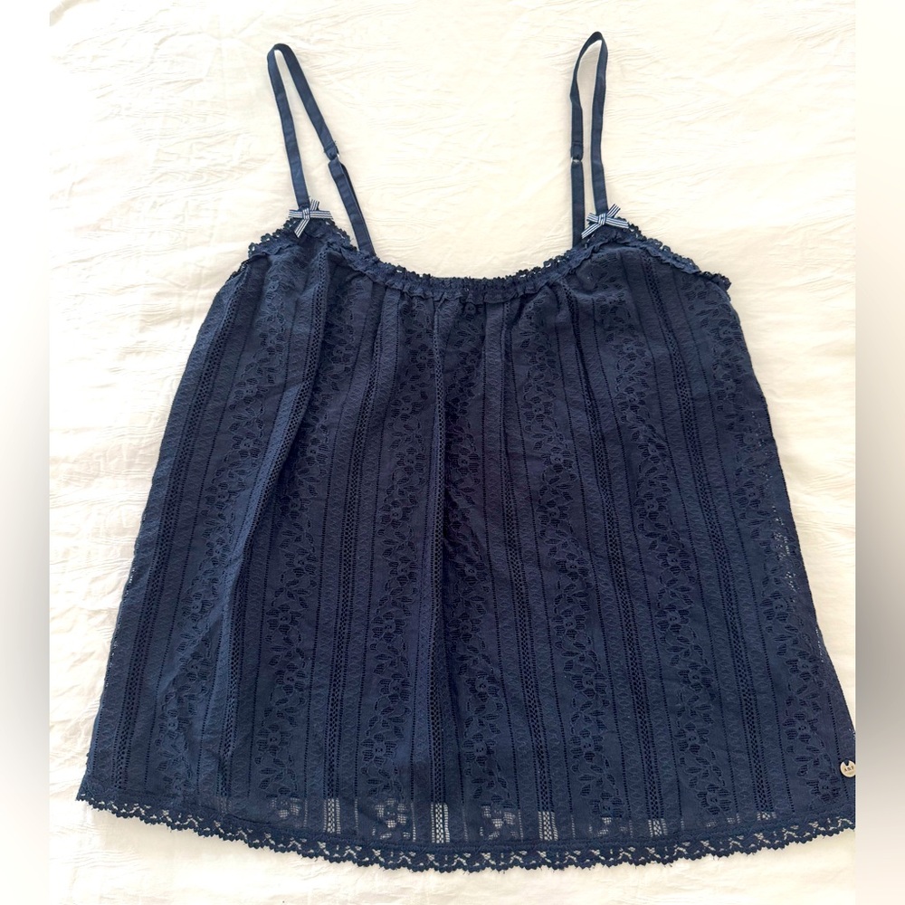 Abercrombie & Fitch Blue Pleated Camisole
Unworn/ Vintage